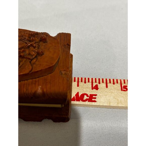 Vintage Beautifully hand carved Wooden Matchbox Holder Box Gran Canaria travel - Picture 9 of 12